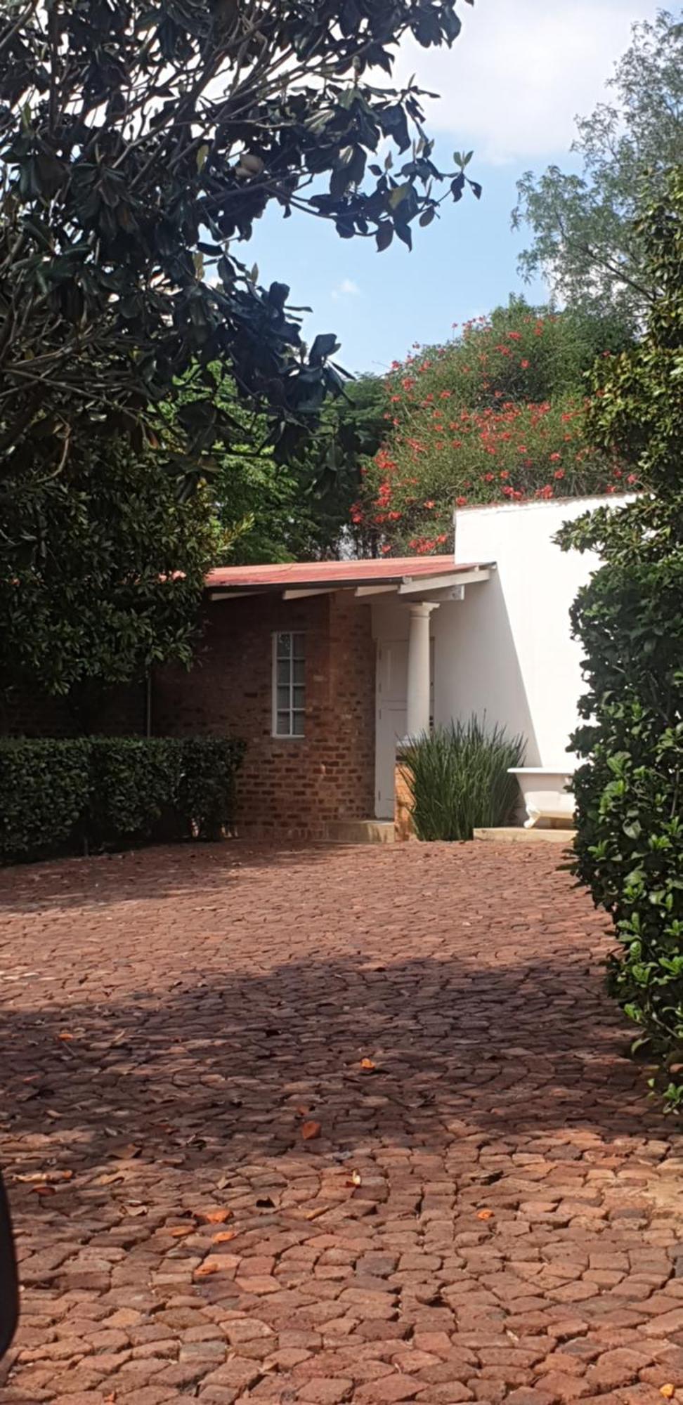 Motel Mi Pi Chi Johannesburg Bagian luar foto