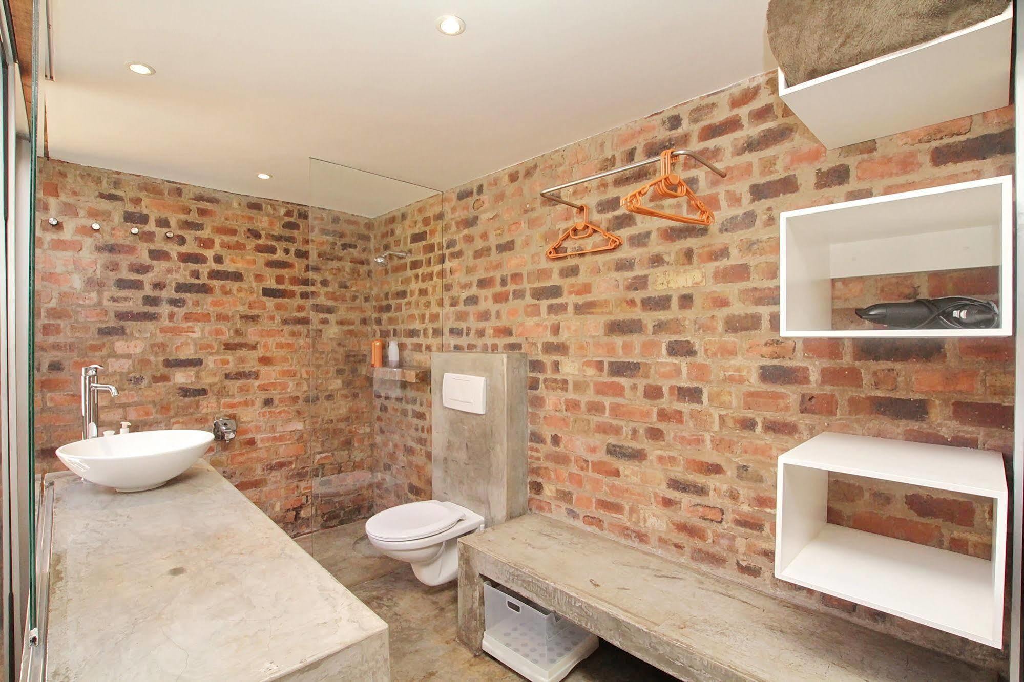 Motel Mi Pi Chi Johannesburg Bagian luar foto
